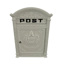 KLASSZIKUS STÍLUSÚ FÉM POSTALÁDA FEHÉR SZÍNBEN 45CM
