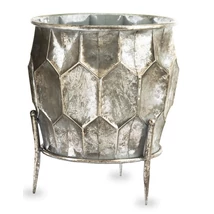 DEKORATÍV FÉM VIRÁGTARTÓ KASPÓ EZÜST SZÍNBEN 35,5 CM