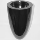 Kép 2/2 - KÖZEPES MÉRETŰ 63 CM FEKETE SZÍNŰ DESIGN VÁZA