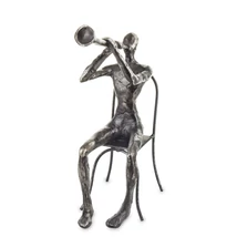 KÜLÖNLEGES KLARINÉTOZÓ MUZSIKUS FIGURA 24CM